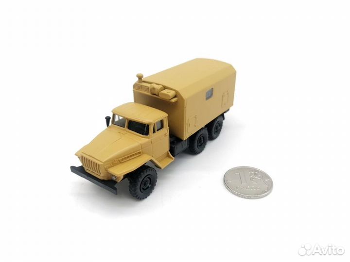 Модель herpa 744324 ural Koffer 