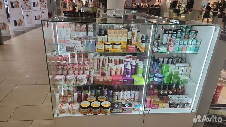 Продавец (островок в трц Макси) 21+