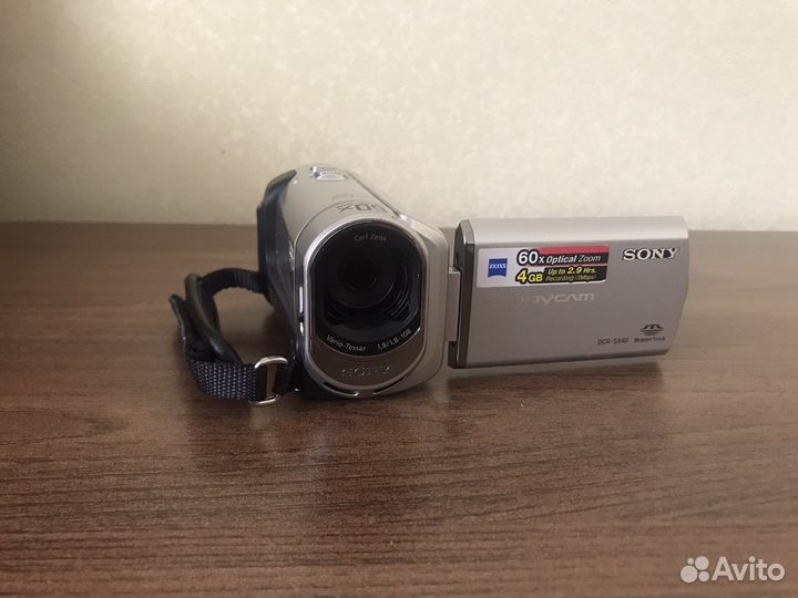 Цифровая видеокамера sony DCR-SX40E