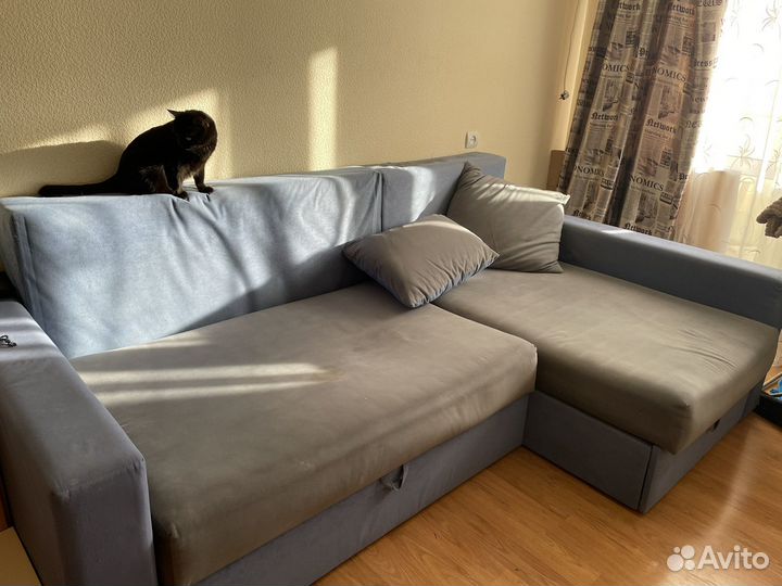 Диван угловой