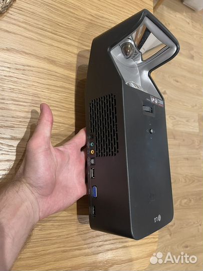 Укф проектор LG pf1000u