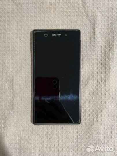 Телефон Sony Xperia