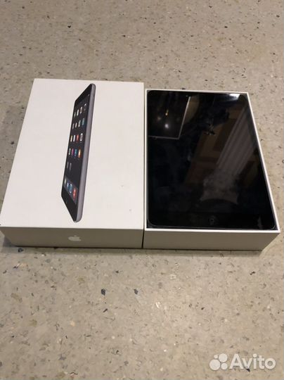 iPad mini -2 (16, GB space grey) оригрнал+игры