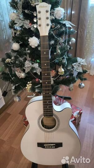 Акустическая гитара