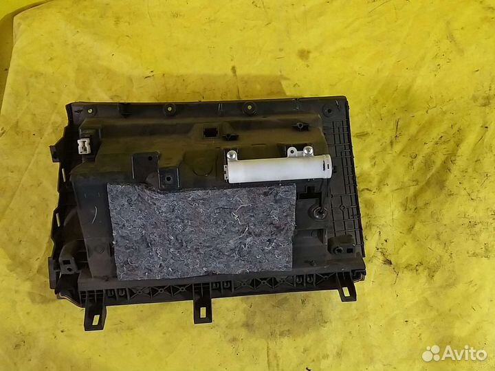 Бардачок infiniti g35