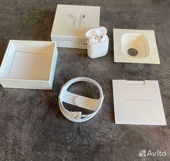 Беспроводные наушники apple airpods