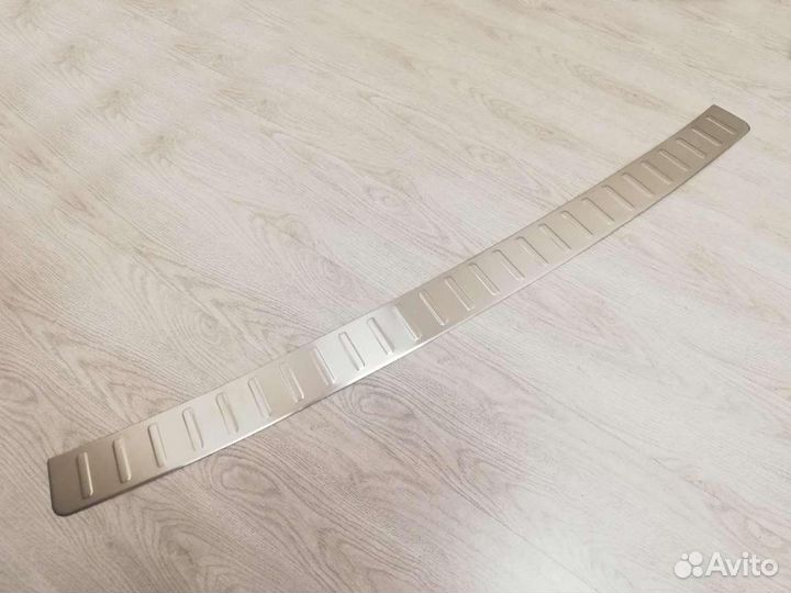 Накладка на бампер 