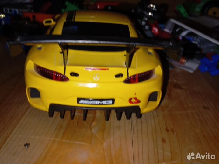 Машинка игрушка mercedes