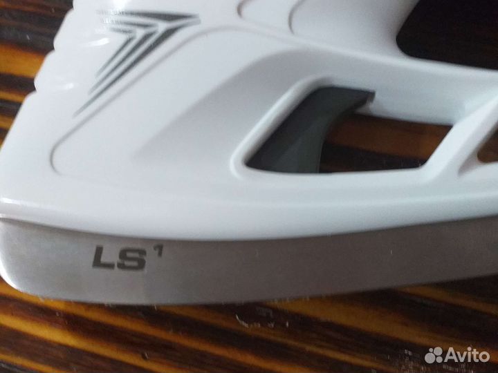 Коньки хок.bauer vapor x3.7 sr 8.10.11ee41-46рр