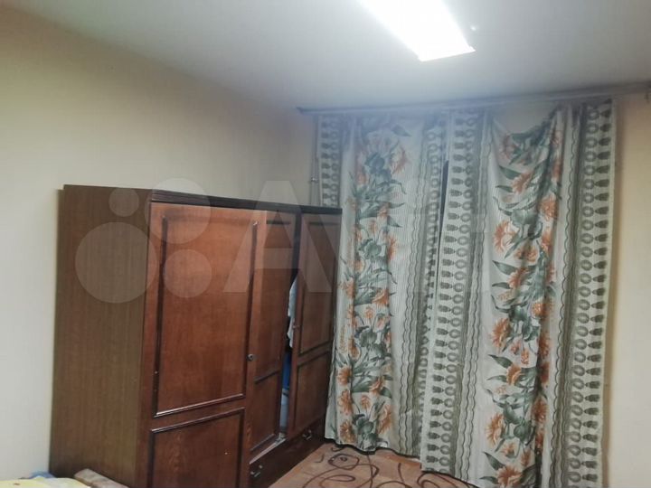 Комната 13,5 м² в 8-к., 6/9 эт.