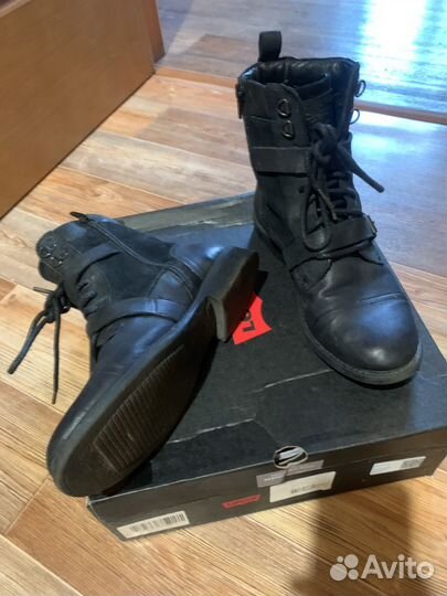 Ботинки женские