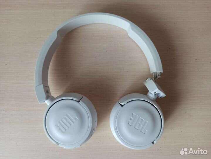 JBL. Bluetooth- наушники