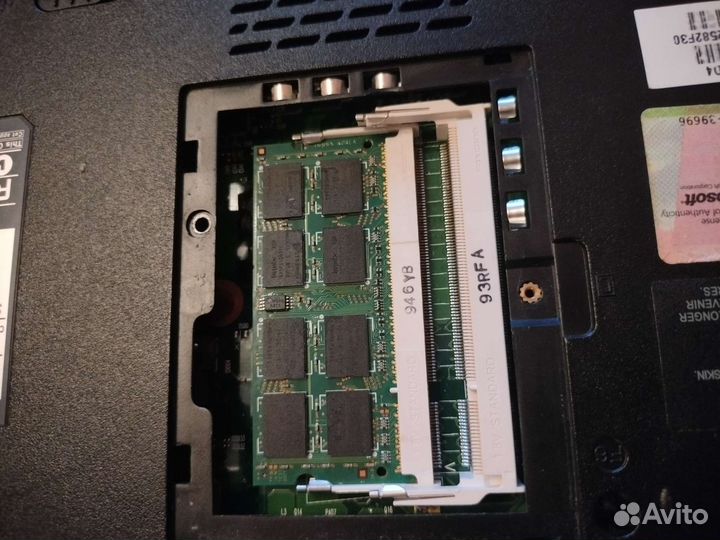 Продам Ноутбук в разбор