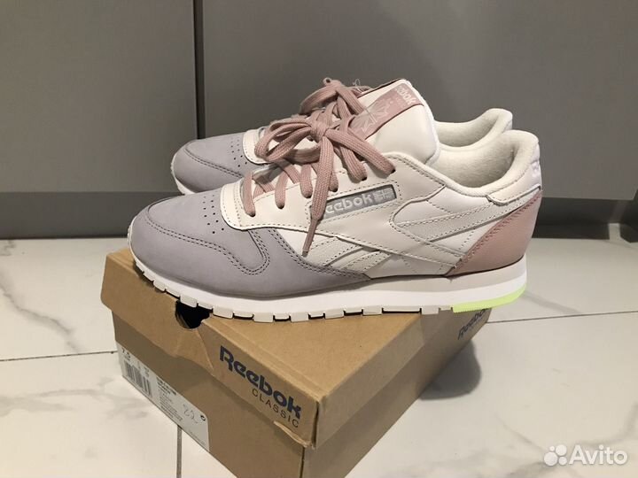 Кроссовки оригинал reebok classic 38