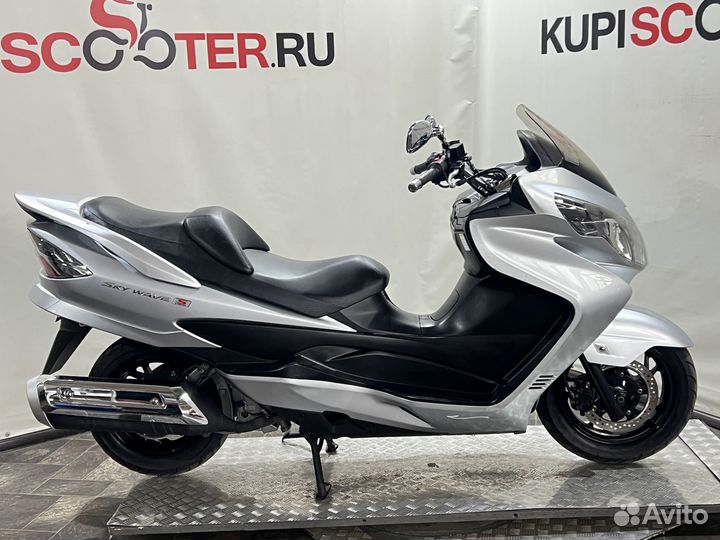 Максискутер Suzuki Burgman (SkyWave) 250
