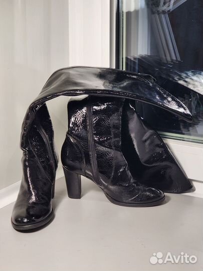 Сапоги ботфорты нат кожа-лак Италия, 35 размер