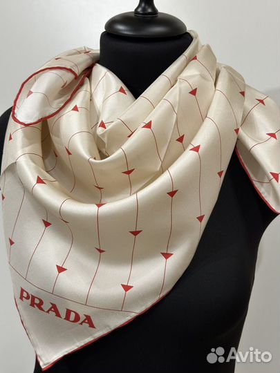 Платок шелковый prada