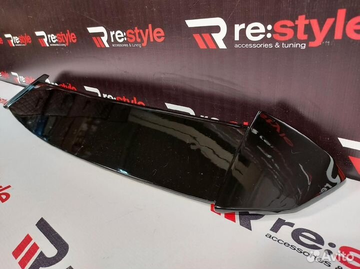 Спойлер Honda Fit с 2014 Узкий Черный R2068