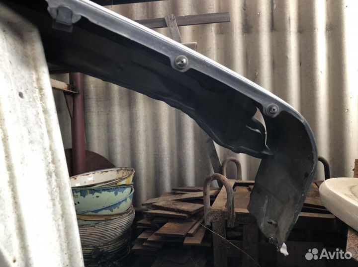 Крыло для Ниссан Армада