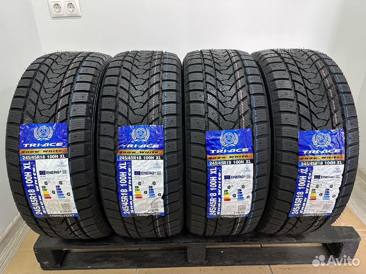 Tri Ace Snow White II 245/45 R18 100H