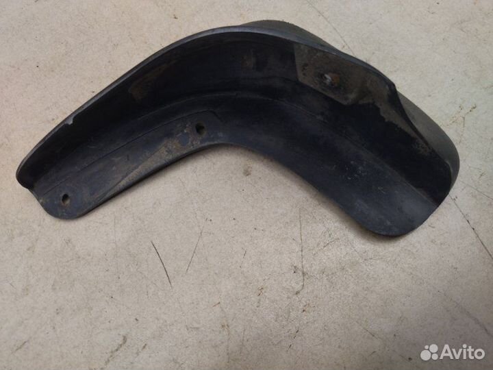 Брызговик задний правый Chevrolet Lacetti седан 1
