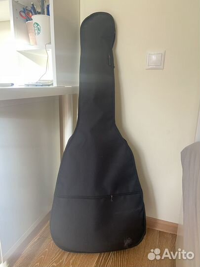 Акустическая гитара