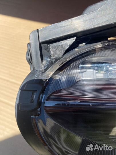 Фара на hyundai santa fe 4