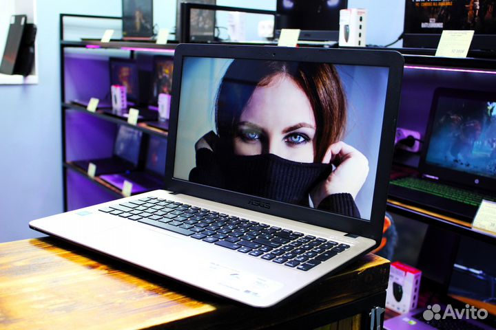 Ноутбук Asus. Для дома/учёбы