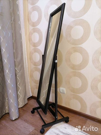 Зеркало напольное leset