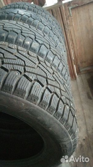 Pirelli Ice Zero 215/50