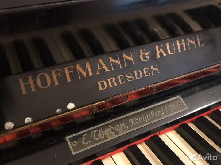 Пианино Hoffman & Kuhne. Dresden. E. Tbeden, Konig
