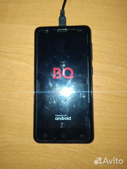 Телефон BQ