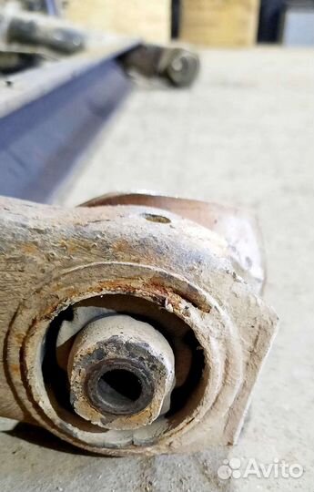 Задняя балка в сборе vw Golf -3