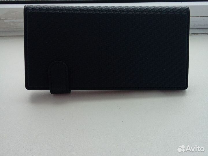 Чехол на телефон