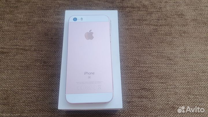 iPhone SE, 16 ГБ