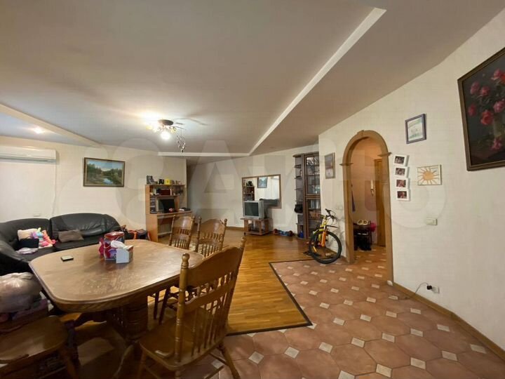 3-к. квартира, 109 м², 3/14 эт.