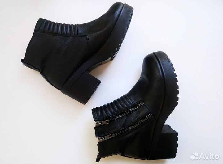 Демисезонные ботинки на платформе 39 размер