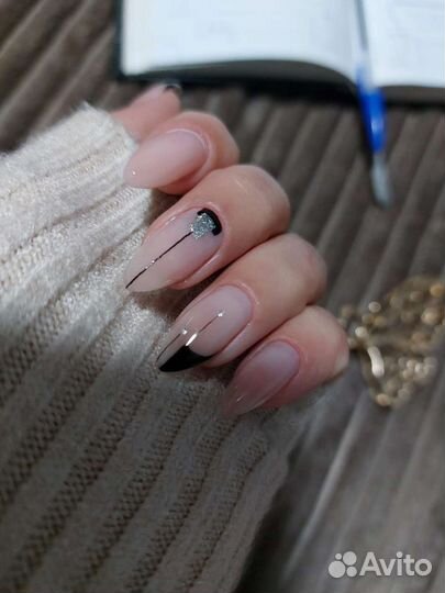 Маникюр,педикюр