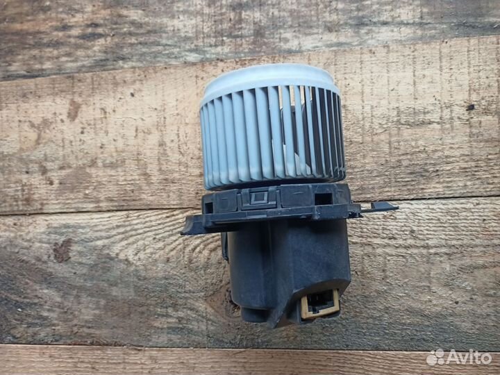 Мотор отопителя Peugeot 301 / Citroen C-Elysee