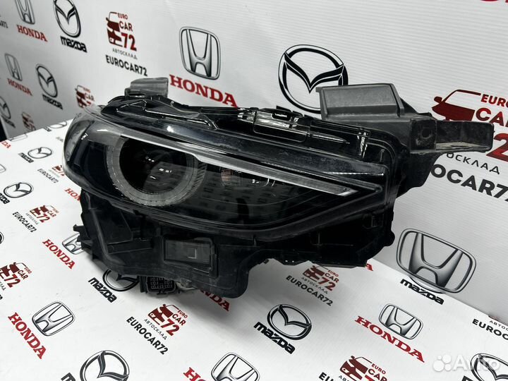 Фара правая Mazda 3 BP 2018 - н.в