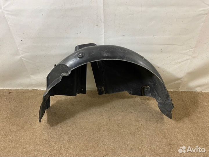 Подкрылок задний правый Skoda Rapid 1
