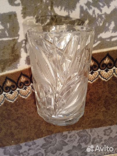 Хрустальная ваза