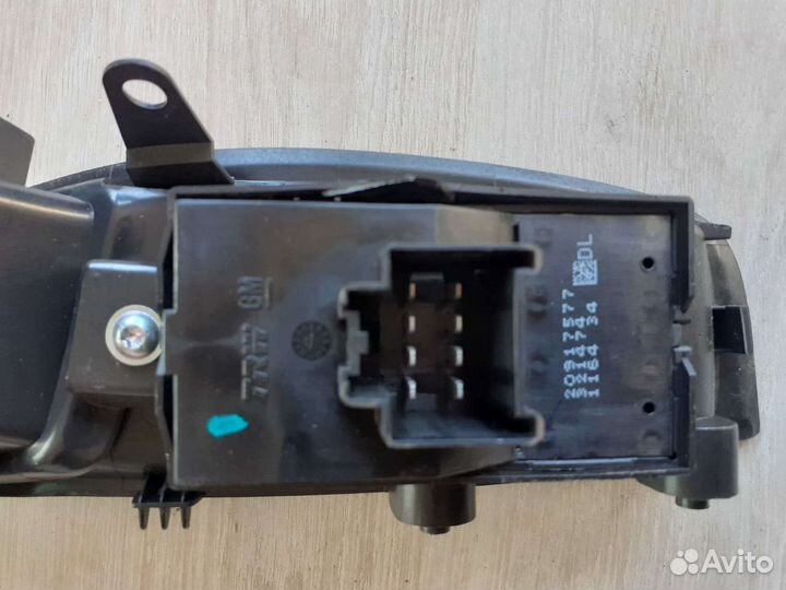 Блок кнопок стеклоподъемника Chevrolet orlando
