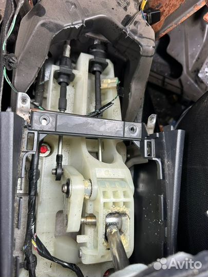 Кулиса МКПП с тросами Mitsubishi Lancer 10 1.5