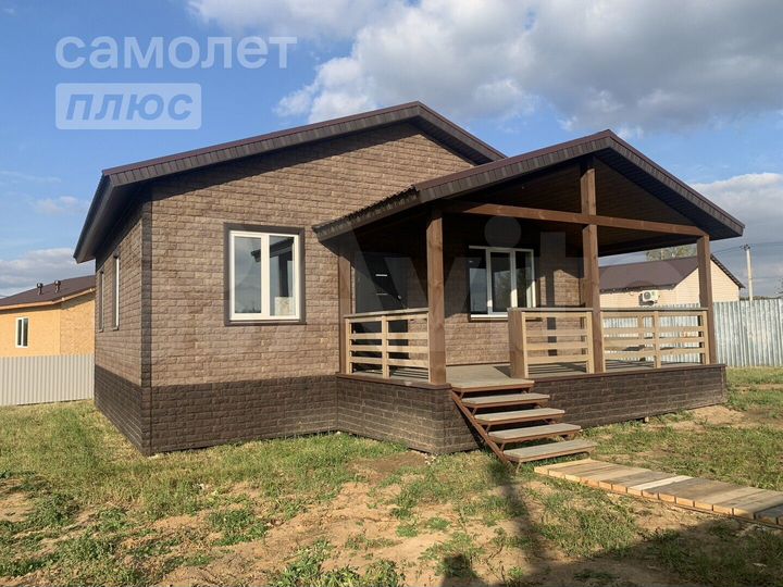 Дом 91,8 м² на участке 6,4 сот.