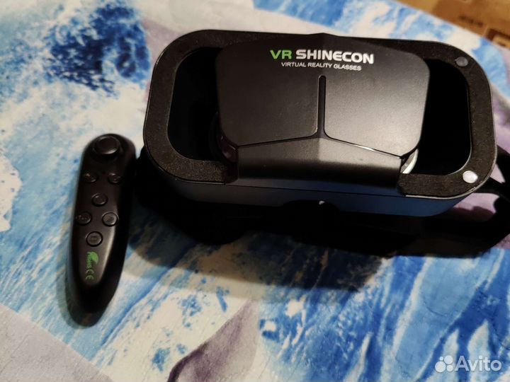 Очки виртуальной реальности с пультом