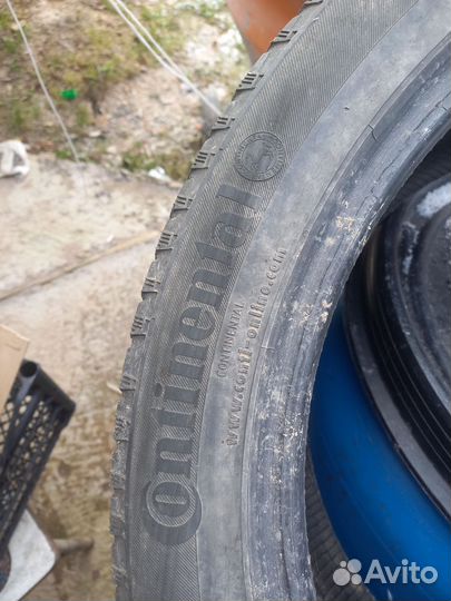 Continental ContiWinterContact TS 850P SUV 275/40 R20