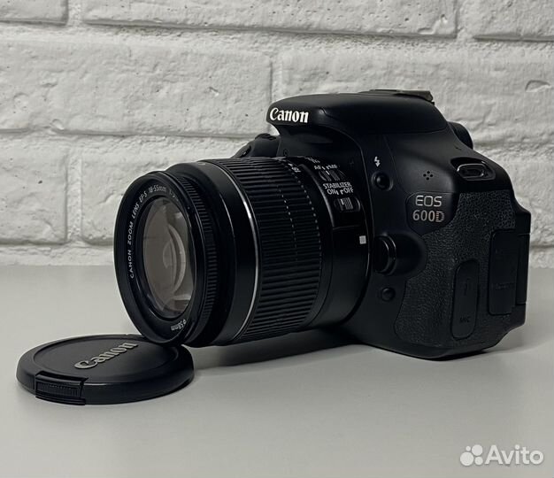 Canon 600D kit 18-55 10472 кадров