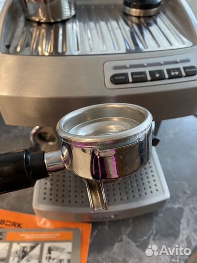 Кофемашина Bork 9730 SI