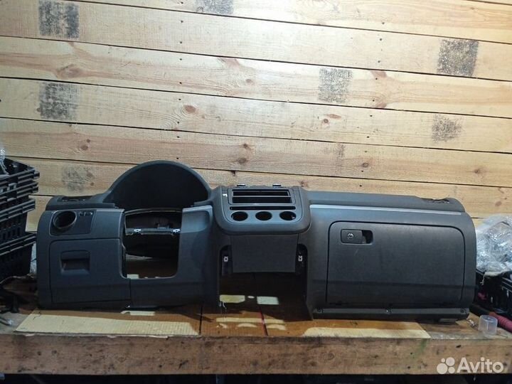 Торпедо Volkswagen Golf